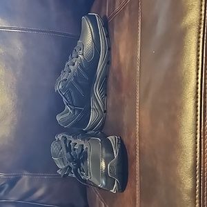 All leather new balance shoes